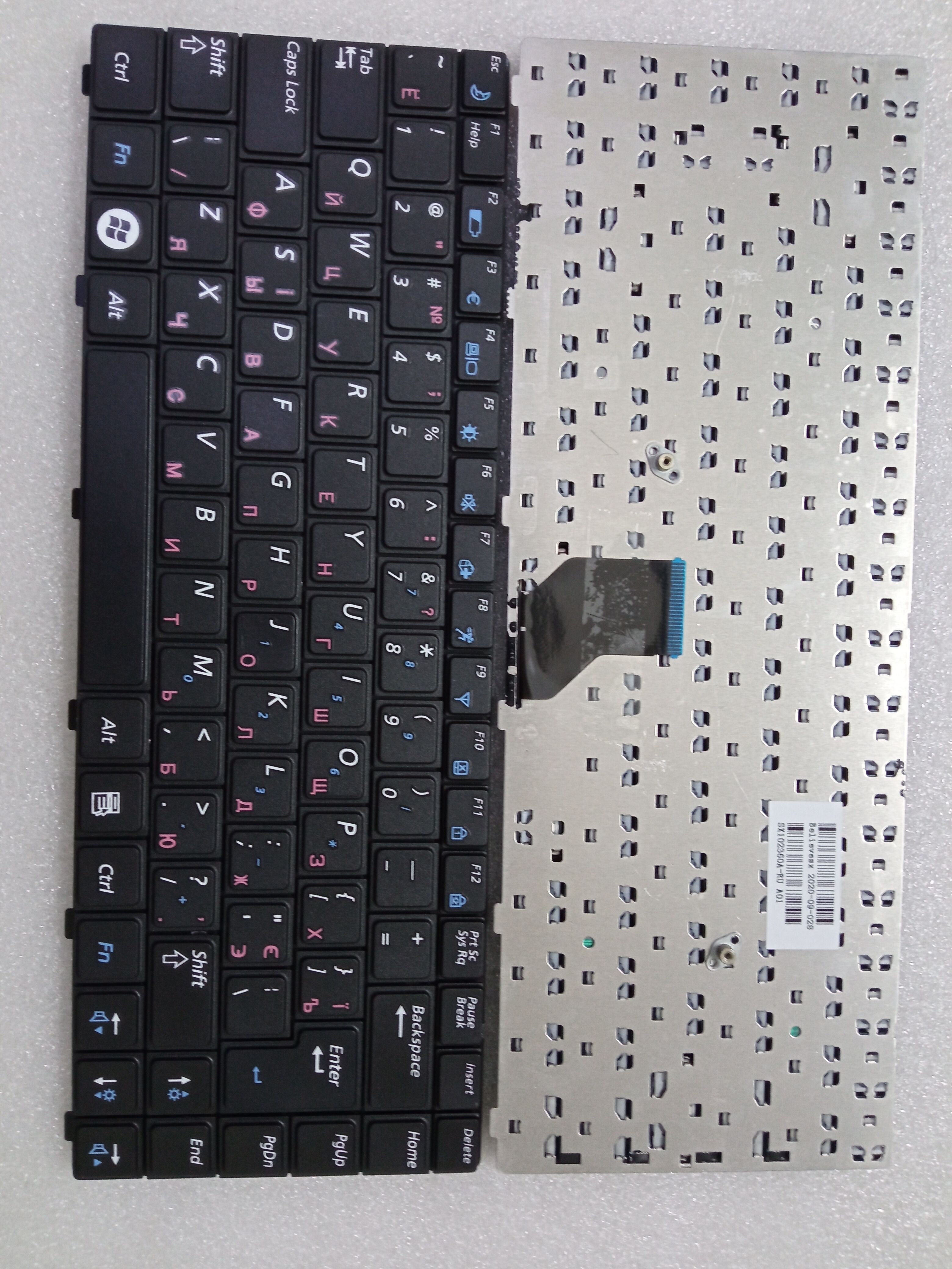 Picture of New Replacement Laptop Keyboard For SAMSUNG R520/R522/R518 BLACK (OEM) RU Layout